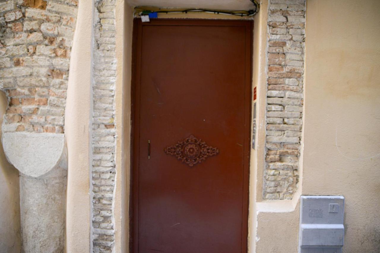 Sunny Apartment In Heart Of Nice Old Town Buitenkant foto